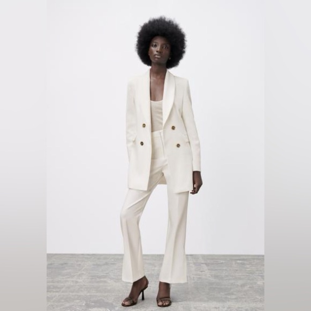 NWT ZARA DOUBLE BREASTED LONG BLAZER in
Oyster White 2311/232/251 - Picture 2 of 11